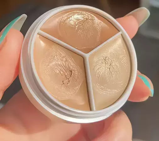 Luni 3 - The Smart Concealer that Adapts to Your Skin